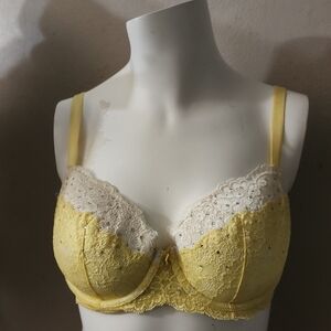 Victoria's Secret Yellow and Cream Lace Bra with Underwire